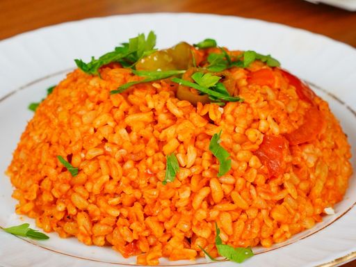 Close-up of Turkish bulgur pilaf garnished with parsley